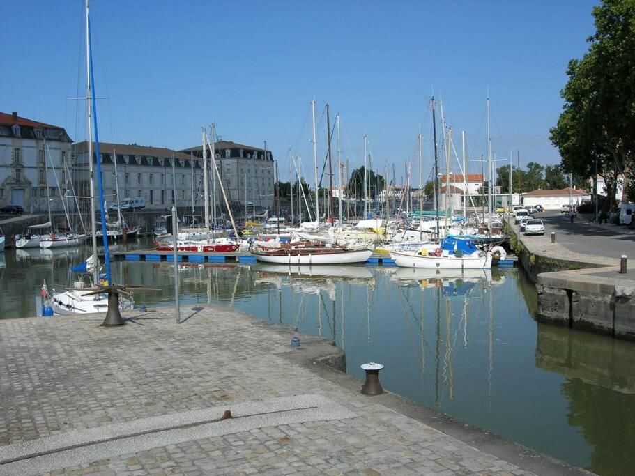 T2 Meuble Pour Curistes, Vacanciers Et Stagiaires Rochefort (Charente-Maritime) Exterior foto